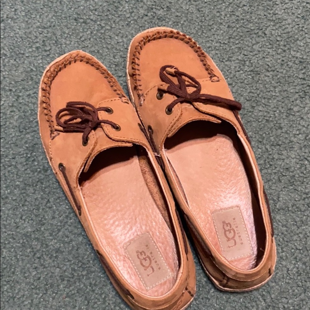 UGG Moccasin
